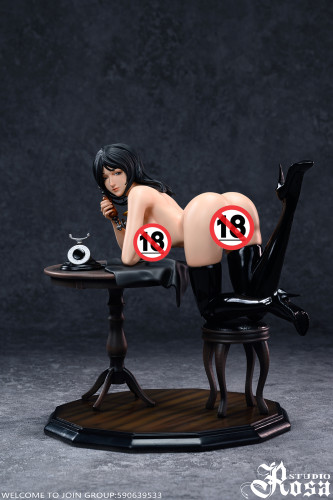 【In Stock】Rosa Studio Attack on Titan Sexy Pieck Finger Resin Statue Deposit