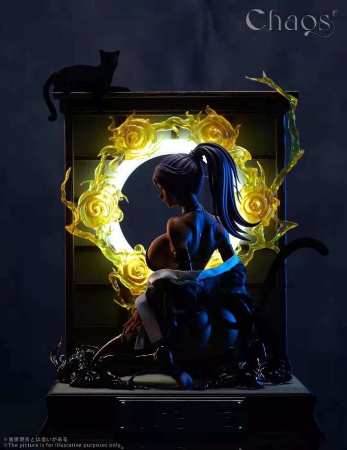 yoruichi shihouin statue