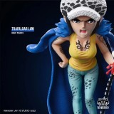 【Pre order】YZ Studio One Piece Female Trafalgar Law Resin statue