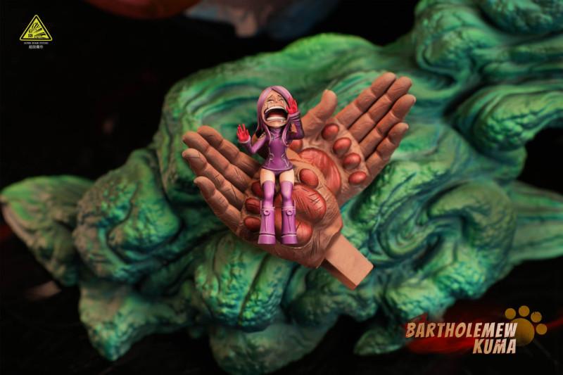 【Pre order】Super Bomd Studio One Piece Boa Kuma with LED