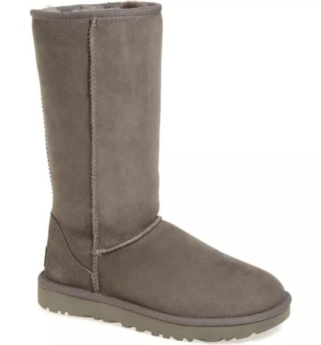 𝗨𝗚𝗚® - Classic II Genuine Shearling Lined Tall Boot
