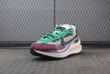 Nike Vaporwaffle sacai Villain Red Neptune Green