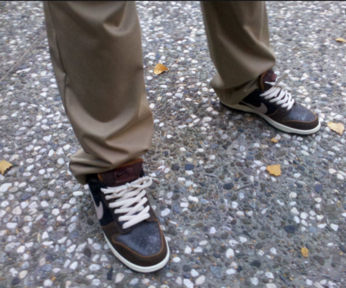 Nike SB Dunk Low Joe Strummer