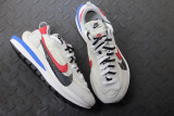 Nike VaporWaffle Sacai Sport Fuchsia