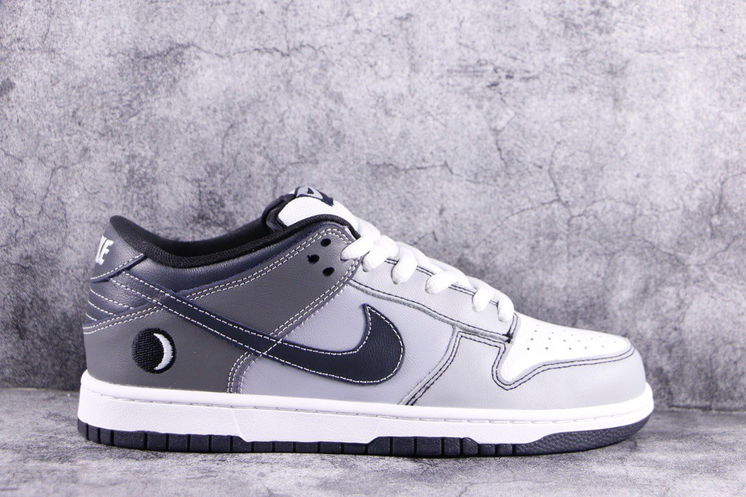 nike dunk eclipse