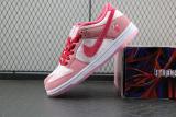 Nike SB Dunk Low StrangeLove Skateboards (Special Box)
