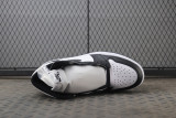 Jordan 1 Retro Black White