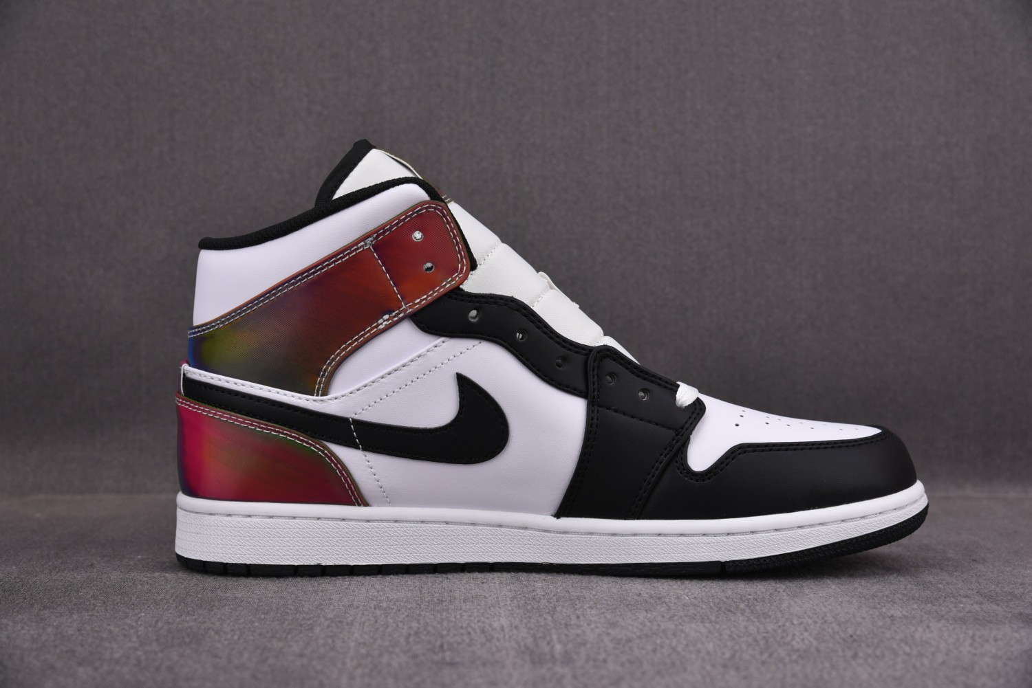 uv reactive jordan 1