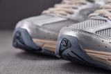 New Balance 530 Silver Metallic Moonbeam