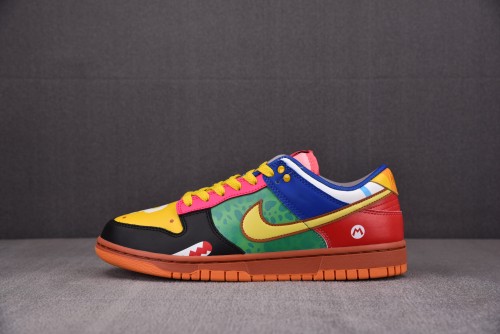 Nike SB Dunk Low Mario