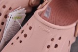 Crocs EVA beach sandals pink（No Shoe Box）