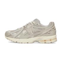 New Balance 1906R Polka Dot Moonrock