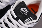 Nike SB Dunk Low TIGHTBOOTH