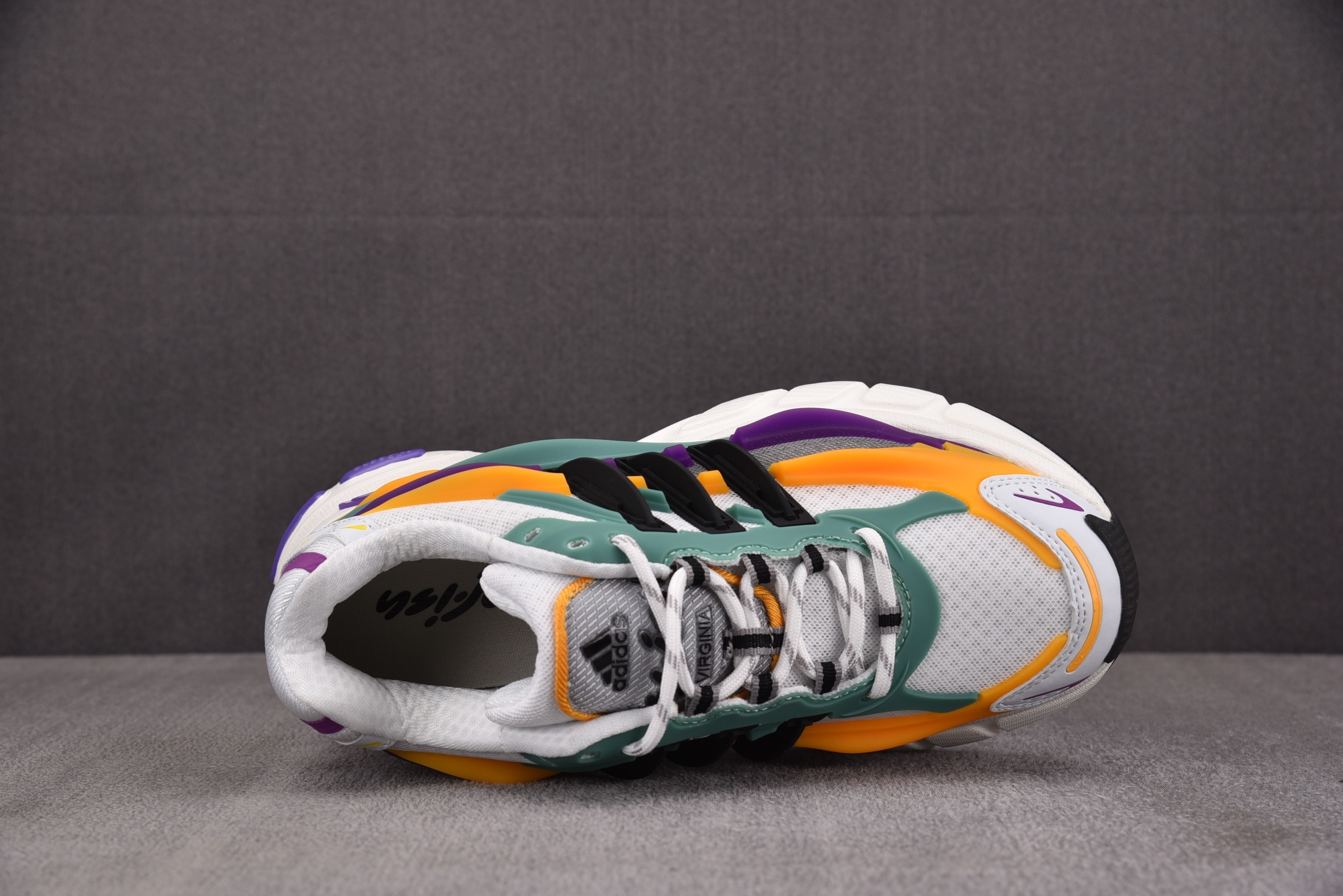 US$ 119.00 - Adidas Adistar Jellyfish Pharrell Williams Focus