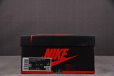 Air Jordan 1 Retro Low OG Chicago
