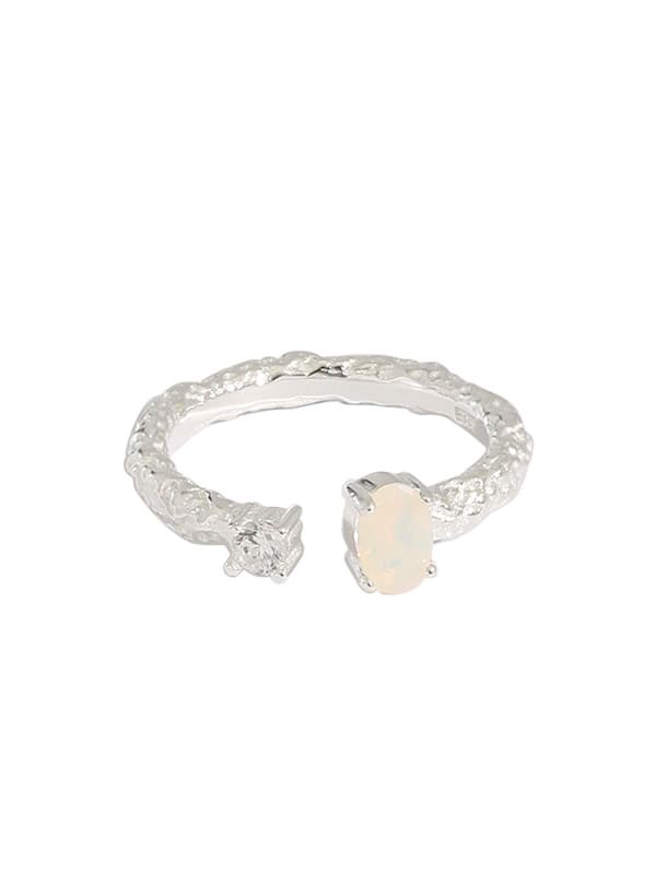 925 Sterling Silver Opal Round Minimalist Band Ring