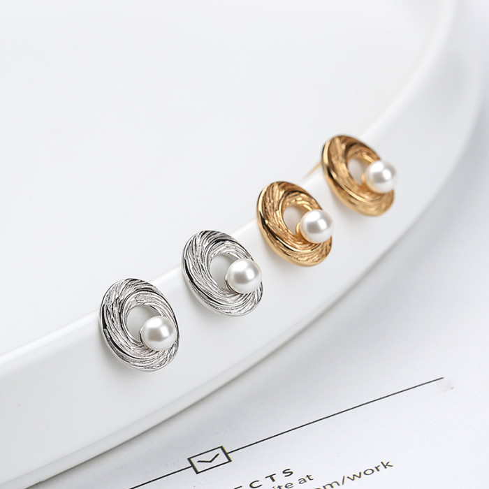 925 Sterling Silver Design Sense Simple Spiral Fresh Water Pearl Stud Earrings