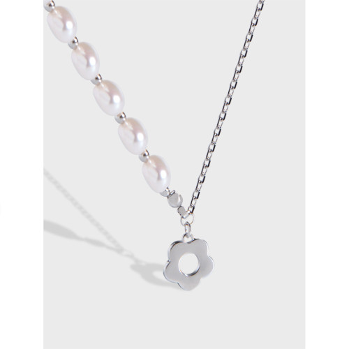 925 Sterling Silver Flowers Symmetric Lock Bone Fresh Water Pearl Collar Necklaces