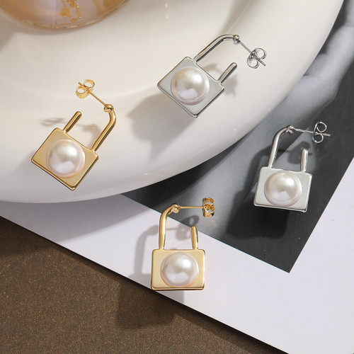 Pearl Earrings Women'S Light Luxury Style Earrings French Elegant Simple Niche Fashion Earrings