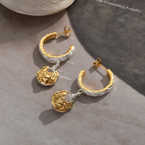 Light Luxury Earrings Women Earrings Exquisite Elegant 18K Gold Plated Niche Design Earrings