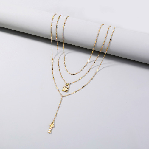 E-Commerce Hot Selling Jewelry Fashion Geometric Lock Pendant Necklace Key Long Sweater Chain Multi-Layer Necklace