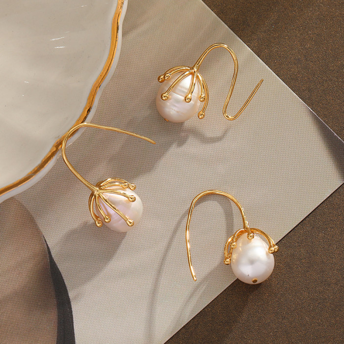 Natural Pearl Earrings Women'S Fashion Earrings Simple Personality Light Luxury Versatile Earrings