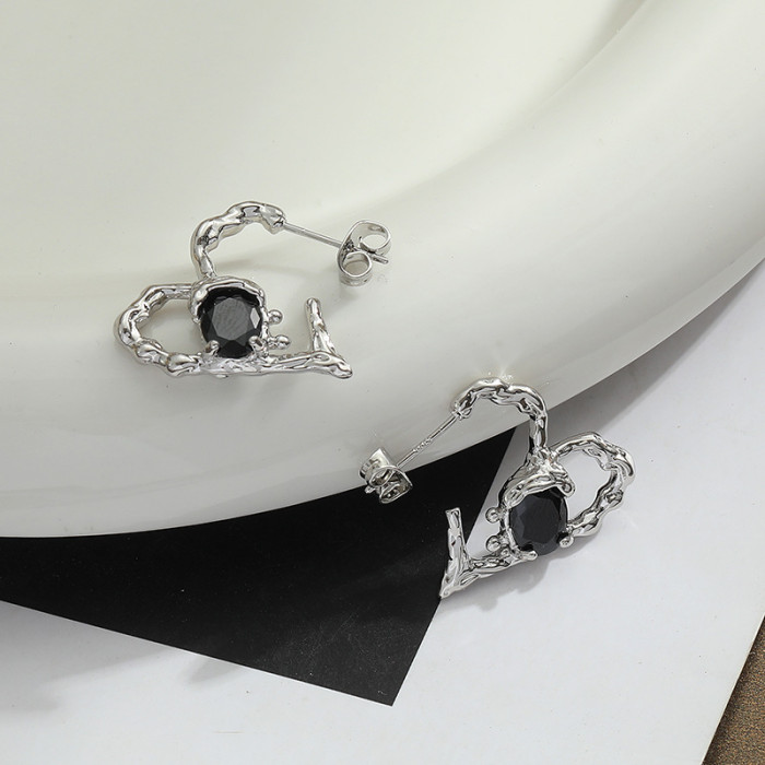 Love Earrings Women 2022 Fashion Earrings Personalized Versatile Light Luxury Niche Design Earrings