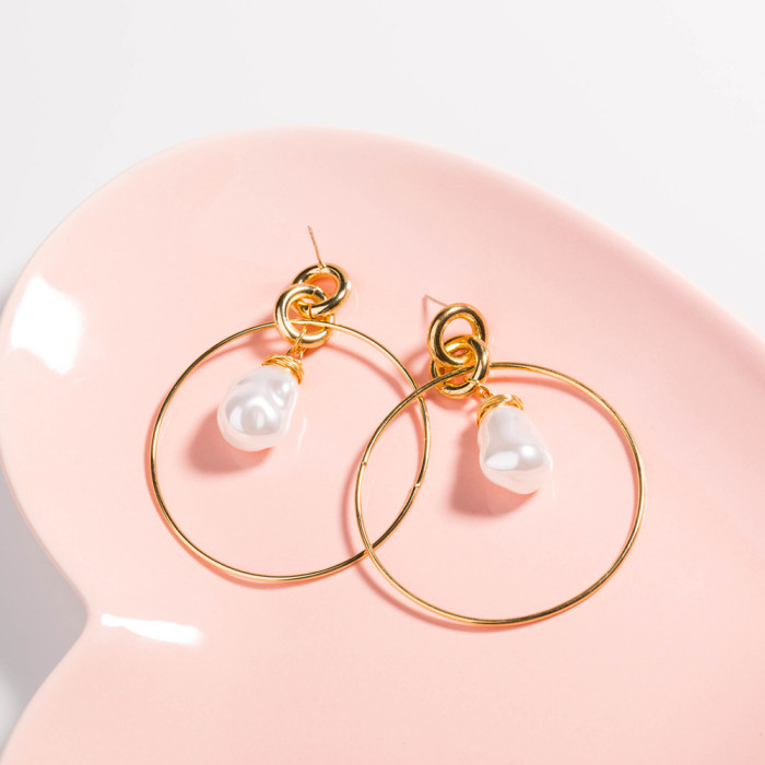 Exaggerated Large Hoop Earrings Personality Flow Manual Winding Pure White Shaped Imitation Pearl Earrings Earrings Women