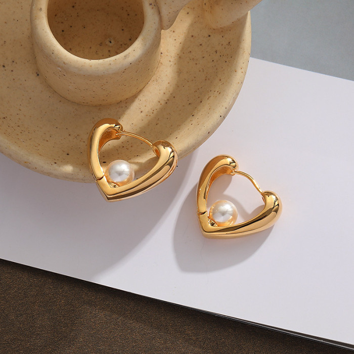 Pearl Love Earrings Women Niche Design Earrings Simple Lovely Fashion Light Luxury Versatile Earrings