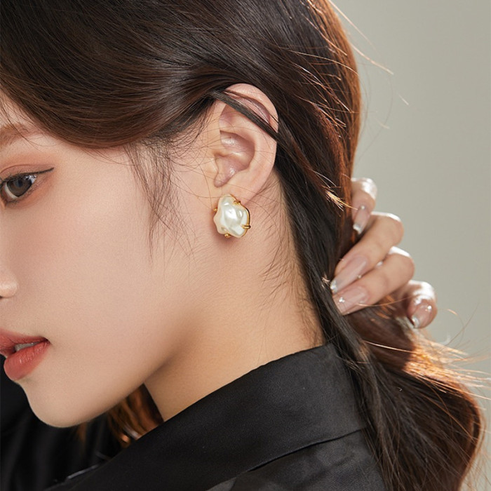 Baroque Pearl Earrings Women Fashion Earrings Personality Light Luxury Versatile Style Earrings
