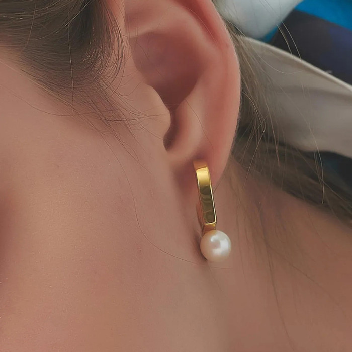 Pearl earrings female ins niche design light luxury retro fashion all-match 1344 summer trend element earring tide