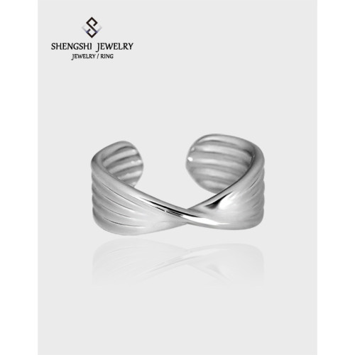 Unique Simple And Symmetrical Pattern Of The Female Ring Is The Opening Designer Style Hand Decorated Index Finger Ring