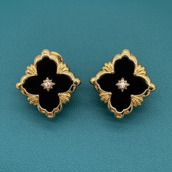 Seiko Clover Earrings Female French Small Fragrant Diamond Agate White Fritillaria Geometric Flower Earrings Fashion Earrings