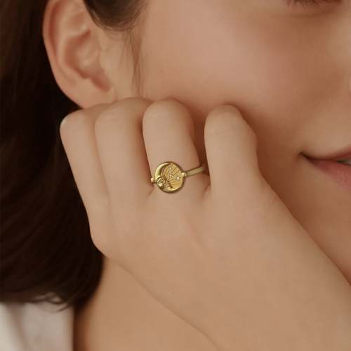 Kissing Moon and Star Signet Pinky Ring