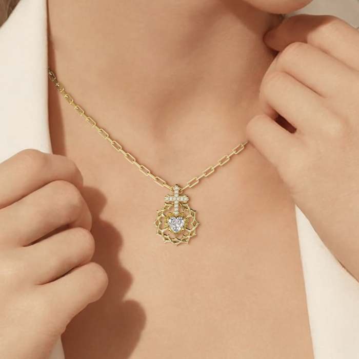 The Sacred Heart Pendant Necklace - Gold Vermeil