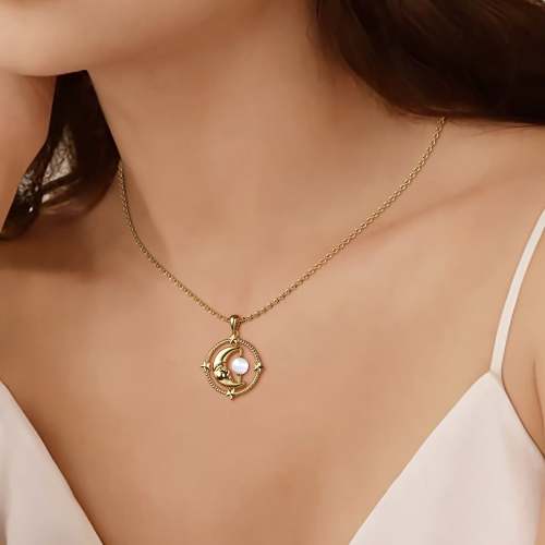 'Love You To The Moon and Back' Kissing Moon & Star with Pearl Necklace