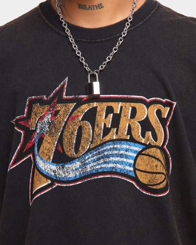 Philadelphia 76ers Unisex Oversized Logo Vintage T-Shirt (#U75)