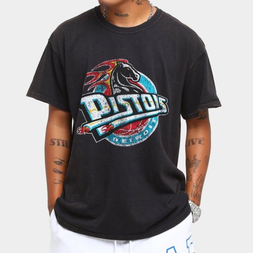 Detroit Pistons Unisex Oversized Logo Vintage T-Shirt (#U76)