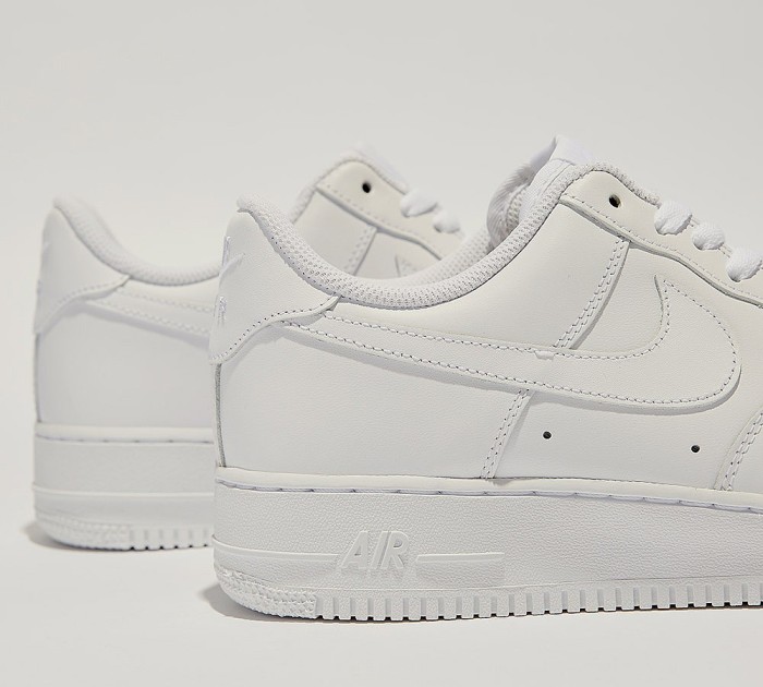 Men Nike Air Force 1 Low Trainer | White