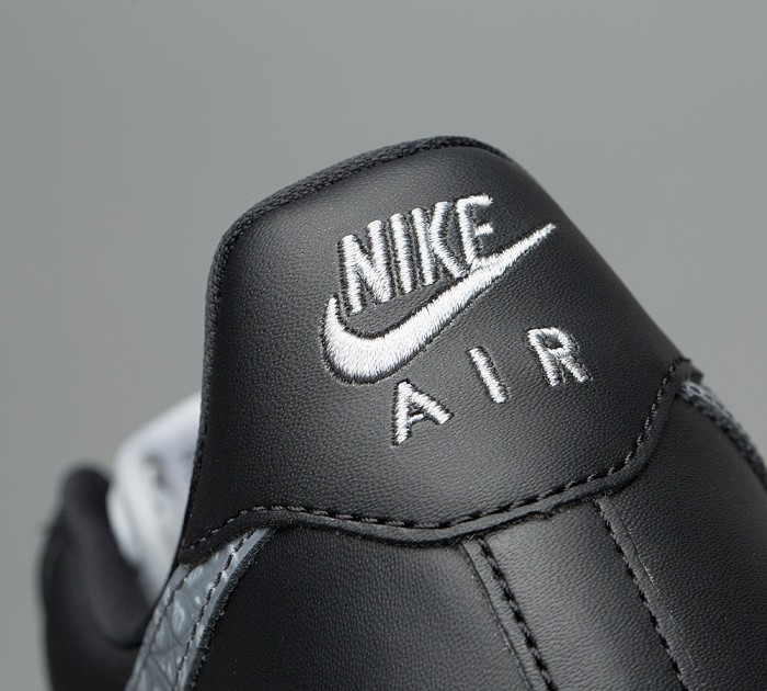 Men Nike Air Force 1 07 LV8 Trainer | Black / Clear Grey / Dark Grey