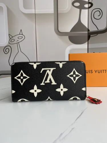 Louis Vuitton Wallet 19*10 cm