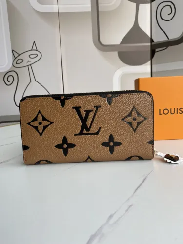 Louis Vuitton Wallet 19*10 cm