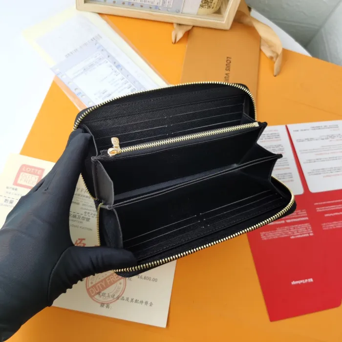 Louis Vuitton Wallet 19*10*2 cm