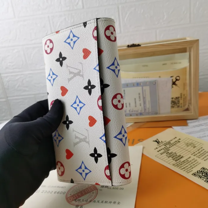 Louis Vuitton Wallet 19*10*2 cm