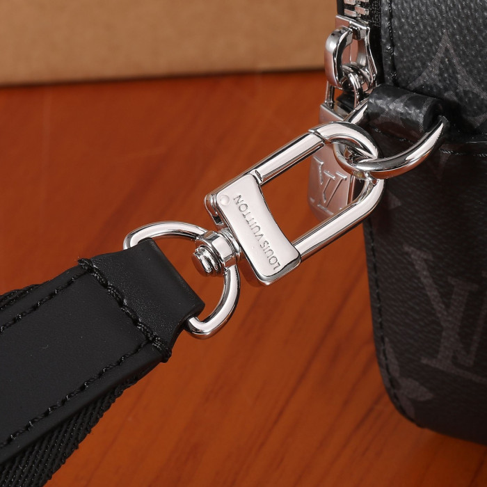 Louis Vuitton M81260 Alpha Wearable Wallet Men Bags Size 18.5*11*6.5cm