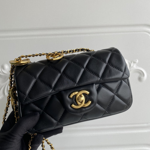 Chanel Chain Shoulder Bags Size 18cm 4-Color
