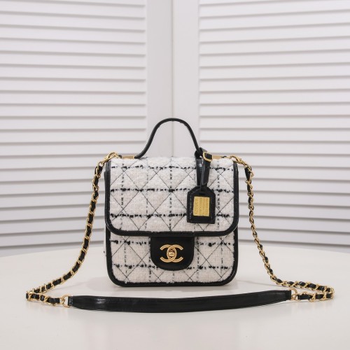 Chanel Chain Shoulder Bags Size 18*17*7cm Black White