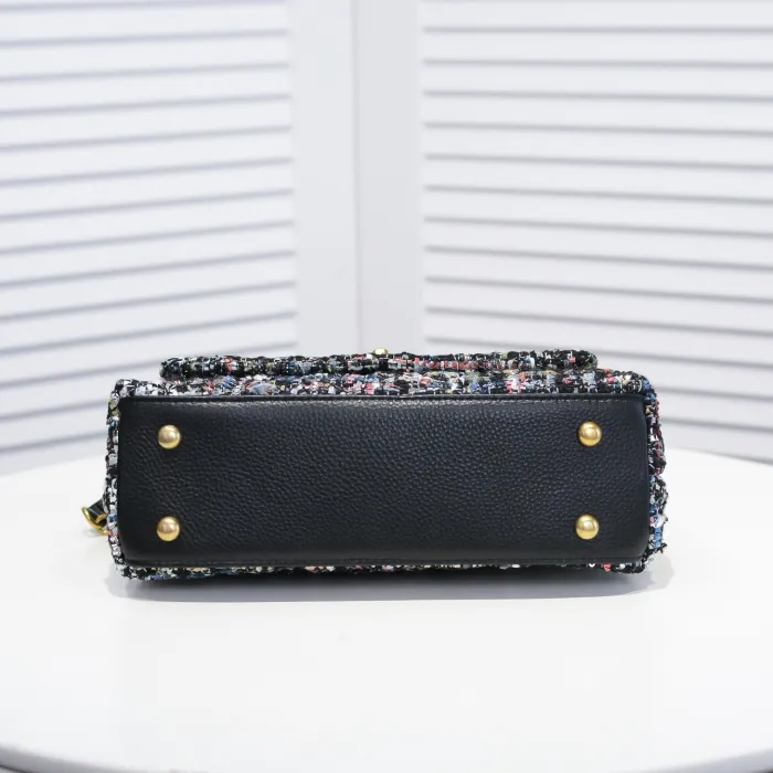 Chanel Chain Shoulder Bags Handbags Size 26*16*9cm 2-Color
