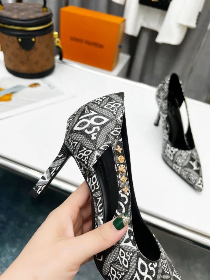 Louis Vuitton Signature Pumps Size 35-41 5-Color