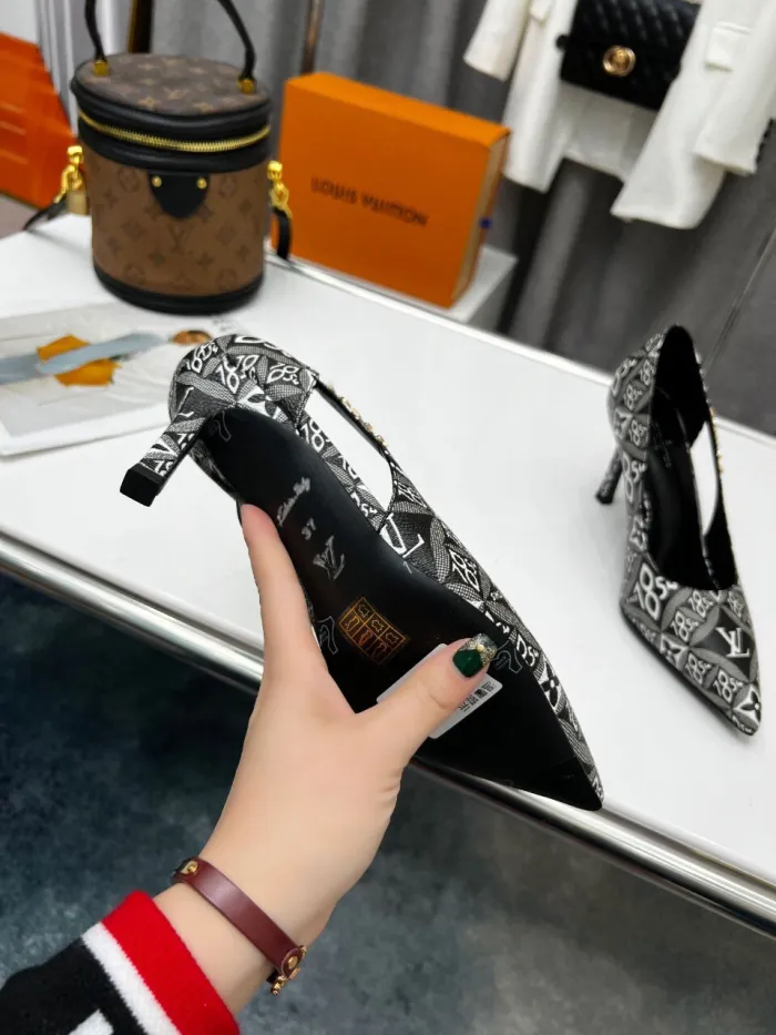 Louis Vuitton Signature Pumps Size 35-41 5-Color